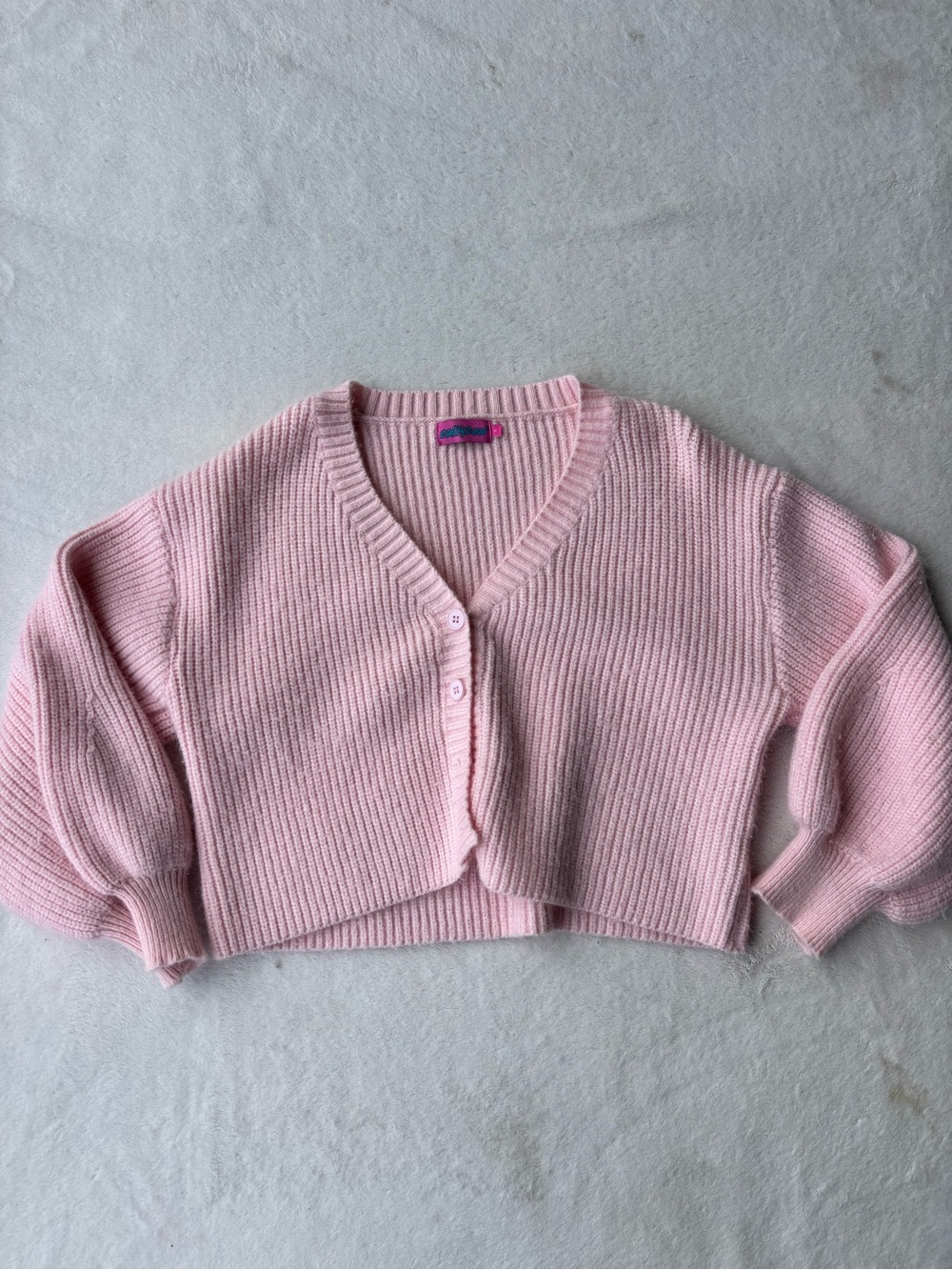 Edikted Soft Pink Cropped V-Neck Ribbed Cardigan